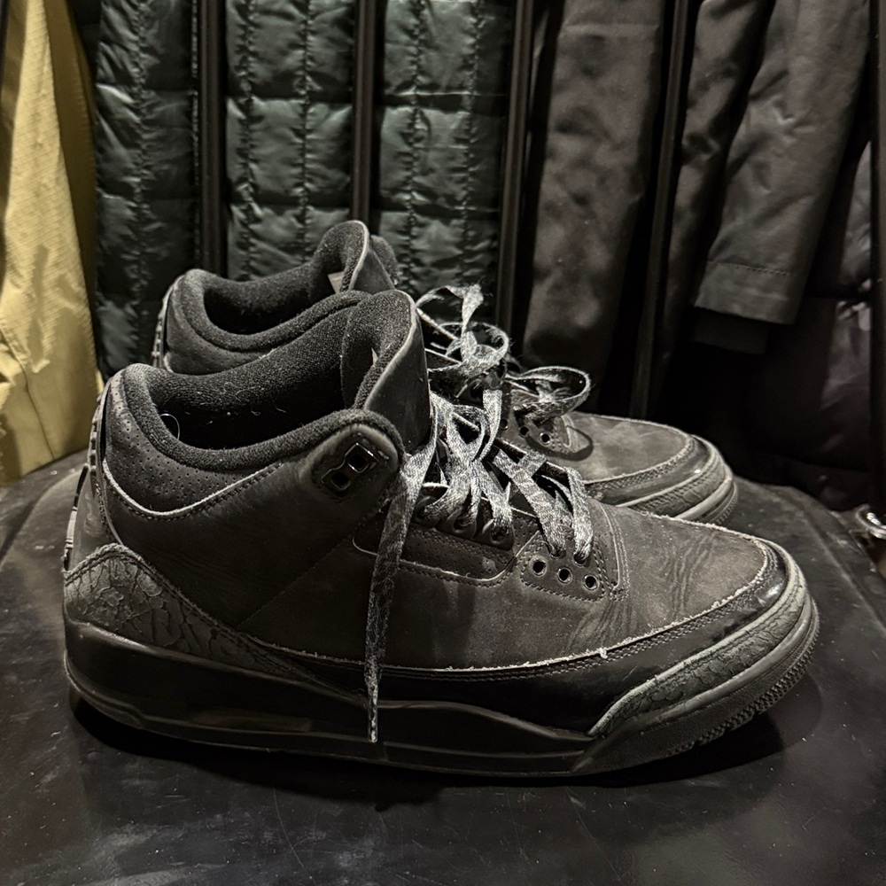 Jordan 3 Retro Black Cat (2025)